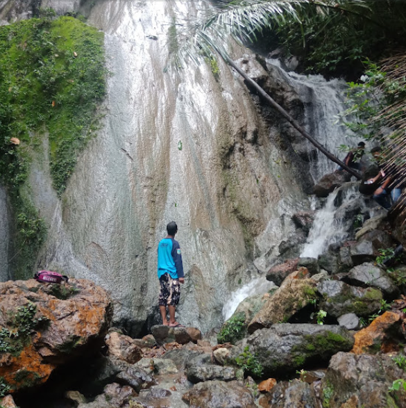 Air Terjun Amasing Kali